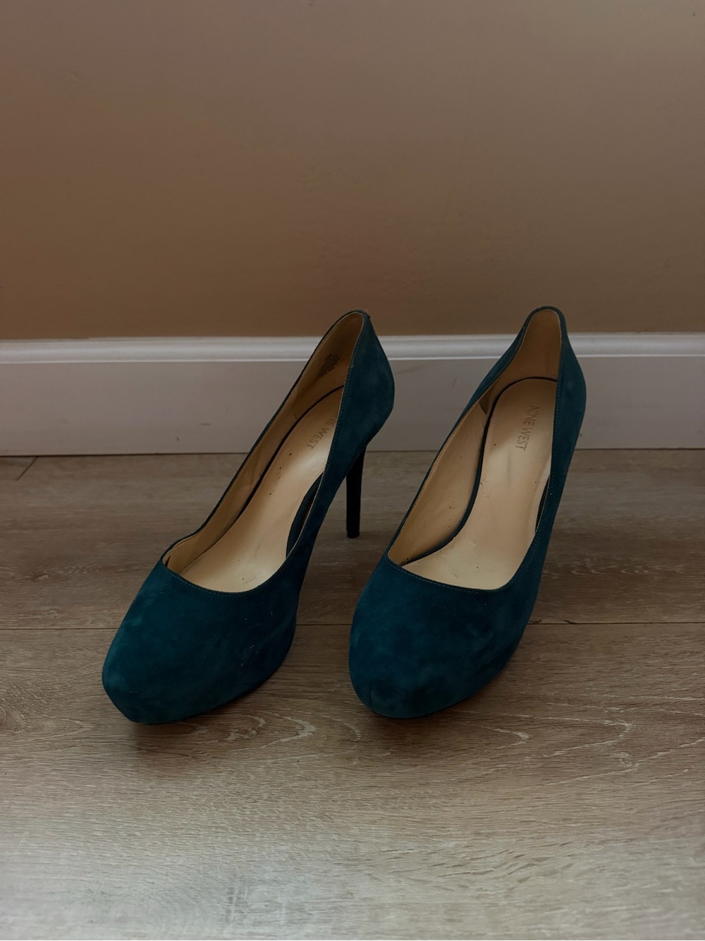 Nine West Teal Suede Stiletto Pumps